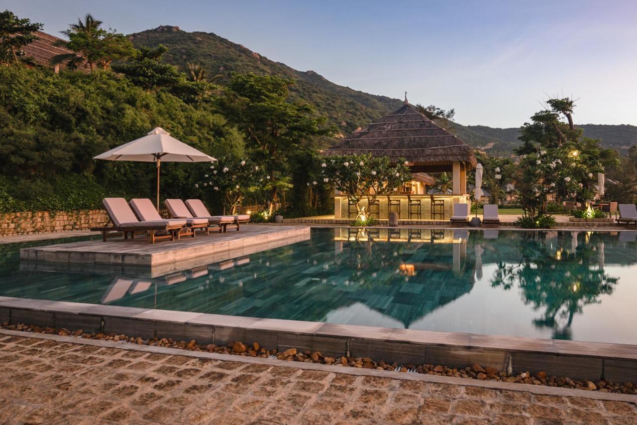 Crown Retreat Quy Nhon Resort Buitenkant foto
