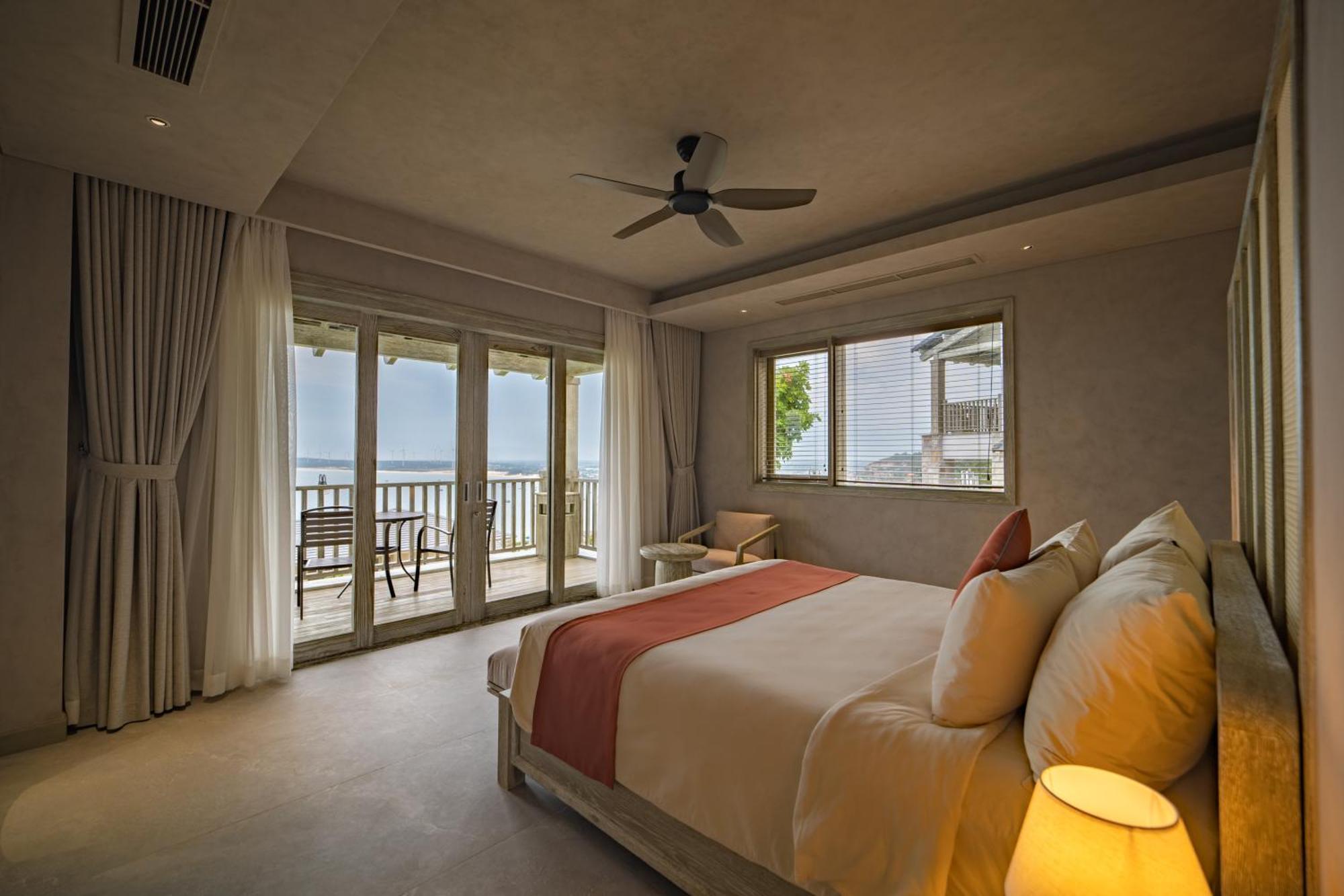 Crown Retreat Quy Nhon Resort Buitenkant foto